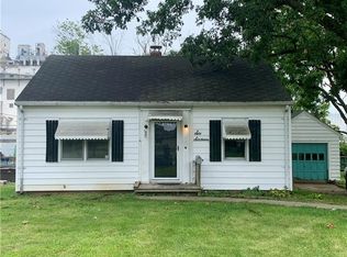 616 S Austin St, Paris, IL 61944