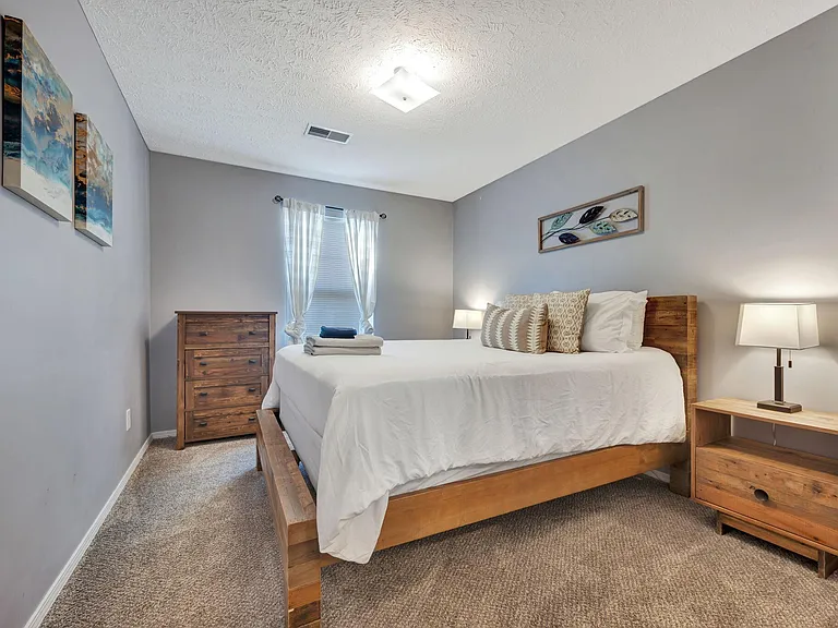 spare bedroom 1
