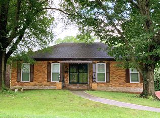 5405 Sunnybrook Dr, Louisville, KY 40214