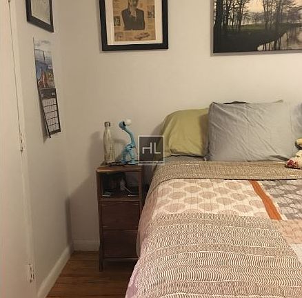 5th image of 895 Pacific St APT 2B
