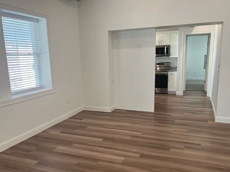 44 School St — Photo 11