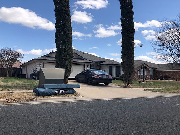 3rd image of 4601 Embers Dr