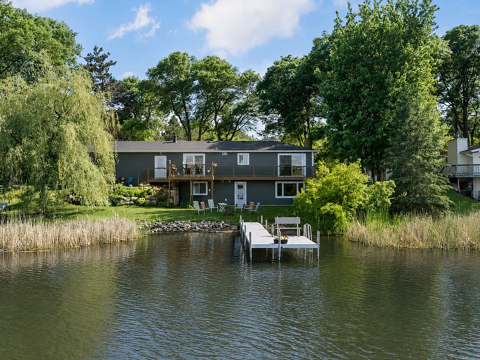 1st image of 14390 Shoreview Dr