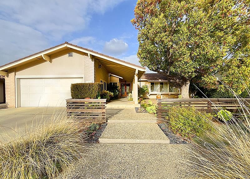 1st image of 5848 Corumba Ct