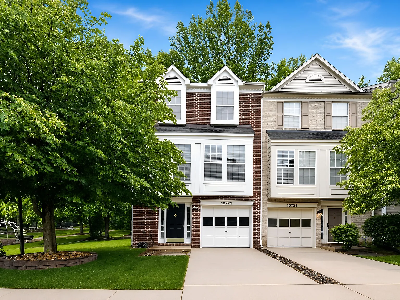 3 bed, 2.5 bath, 1424 sqft, $3,750 — Photo 1