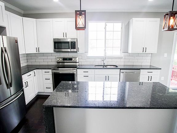 5th image of 12927 Dunkirk Dr