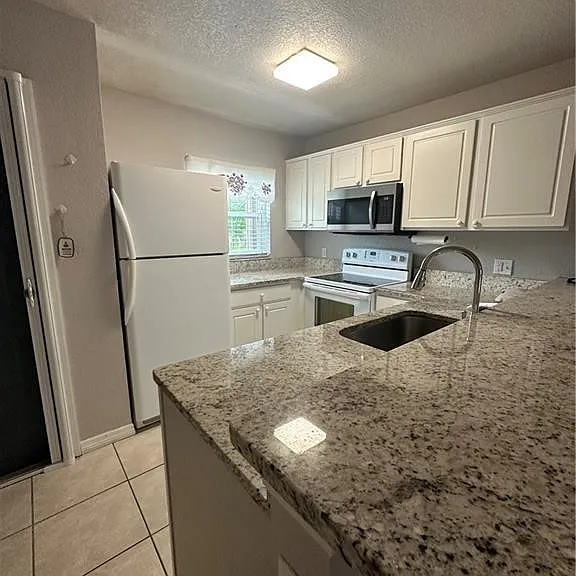 25050 Sandhill Blvd #A1 — Photo 9