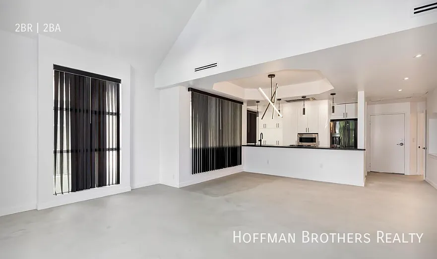 Building Photo - 639 Huntley Dr #4