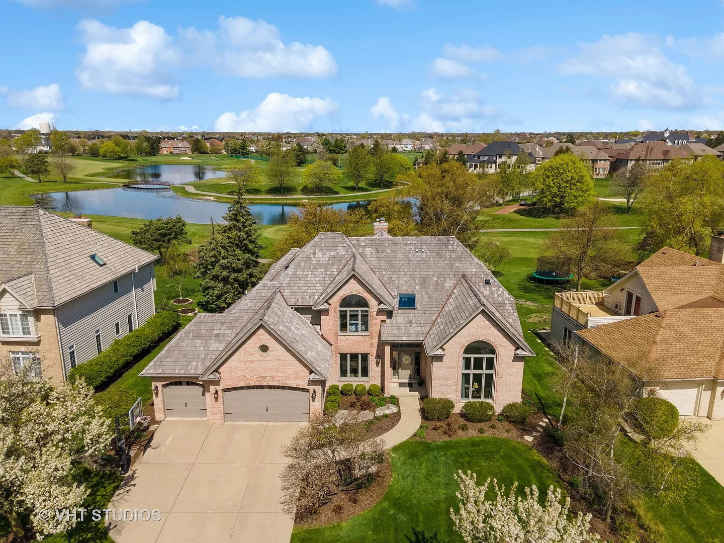 3343 White Eagle Dr photo 1