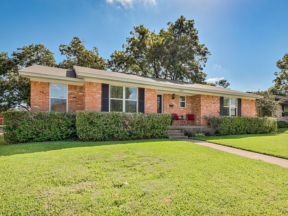 2nd image of 2924 Greenmeadow Dr
