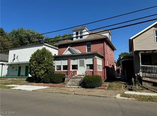 535 E 1st St, Uhrichsville, OH