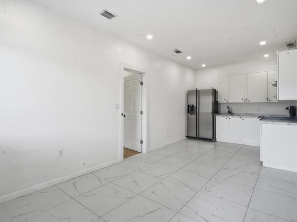 340 SW 11th Ave #2A