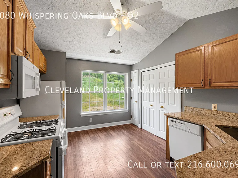 5080 Whispering Oaks Blvd #D2 — Photo 2