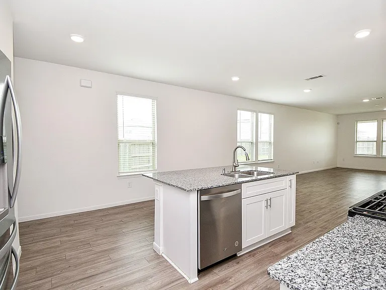 21158 Coral Blossom Ln — Photo 8