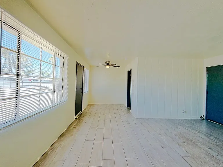 1 Bedroom Cottage Style Homes! — Photo 16