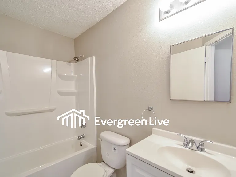 6015 Encanto Point Dr — Photo 11