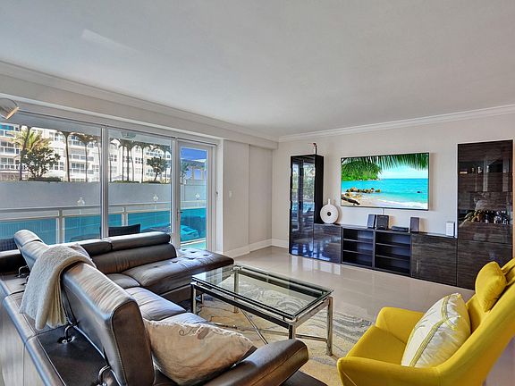 3rd image of 3430 Galt Ocean Dr APT 202