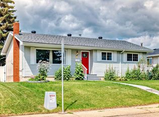 6308 144a Ave NW, Edmonton, AB T5A 1S4