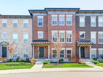 308 Brunswick Way, Zionsville, IN, 46077