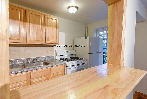 Rented by Emes Homes Realty LLC | media 5