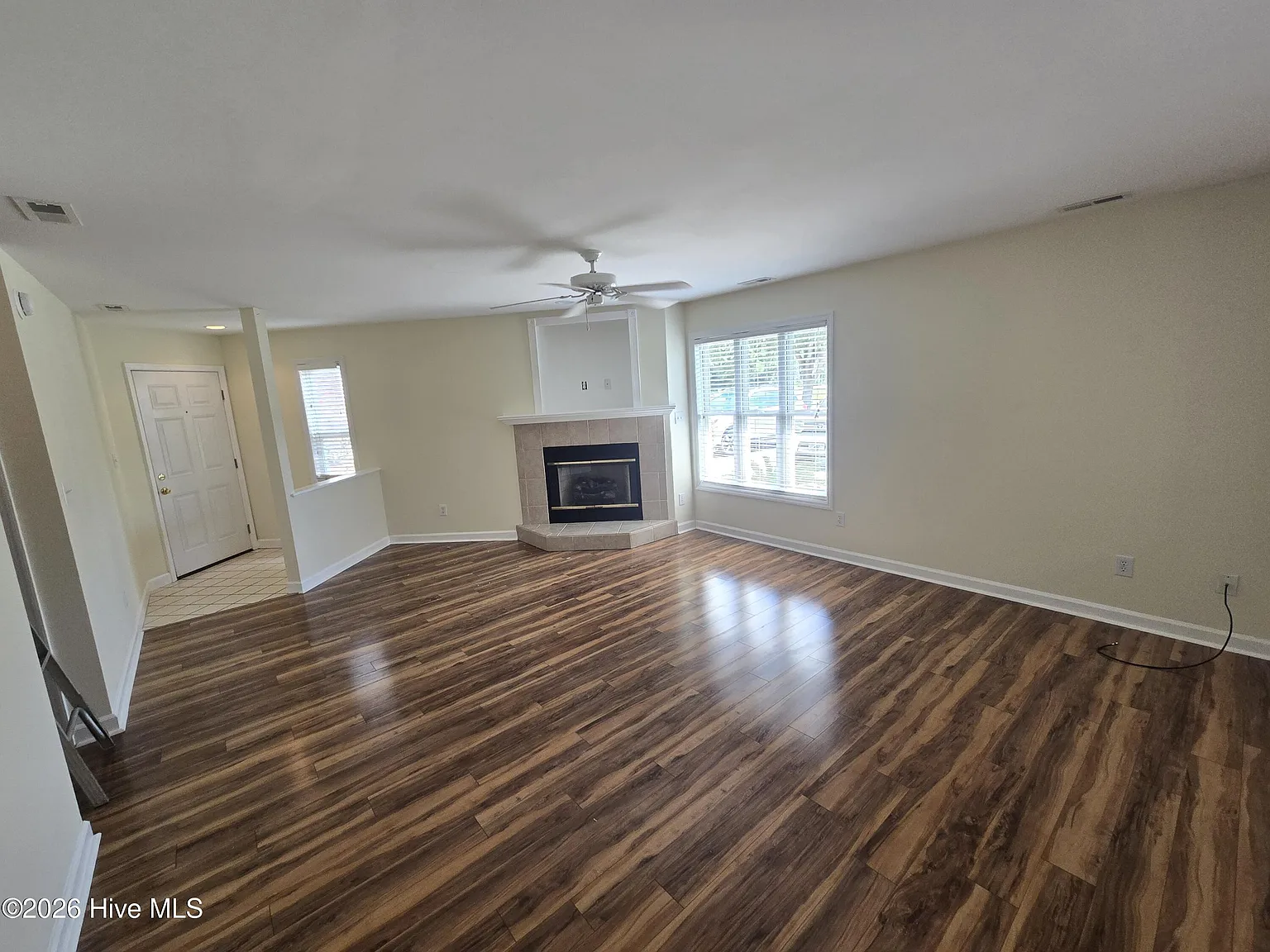 2 bed, 2.0 bath, $1,650 — Photo 3