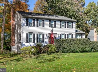 43 Carrollton Rd, Sterling, VA 20165