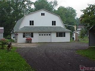 2nd image of 16730 Tavern Rd