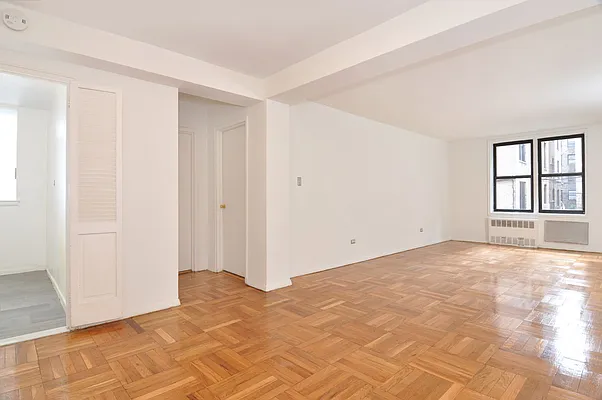 Sold by Re/Max In The City | media 5