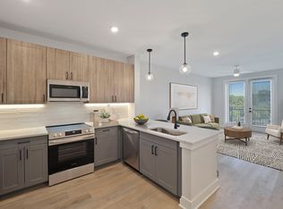 The Henslow Daniel Island Apartments & Townhomes, Charleston, SC 29492