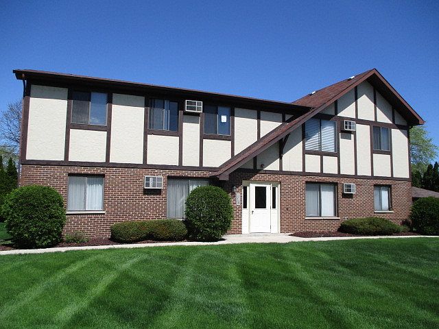 1st image of 4662 W 131st St #2W