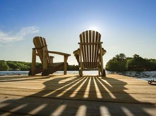 2679 Crystal Lake Dr, Commerce Township, MI 48382