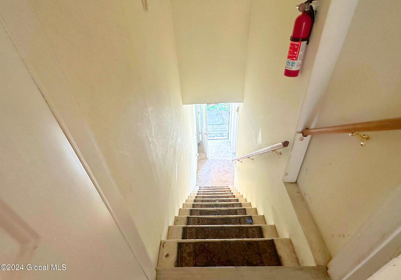 4th image of 1126 24th Street