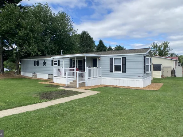 101 Grouse Dr, Lancaster, PA 17603