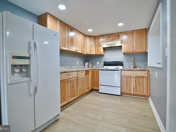 20 Greenfield Rd, Luray, VA 22835