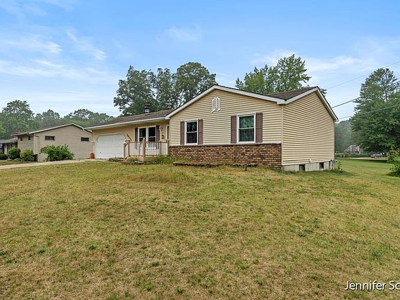 2nd image of 34121 Vauxhill Dr
