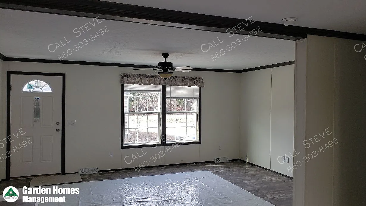 3 bed, 1344 sqft, $2,195 — Photo 3