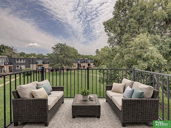 3rd image of 12784 Deauville Dr #1-304