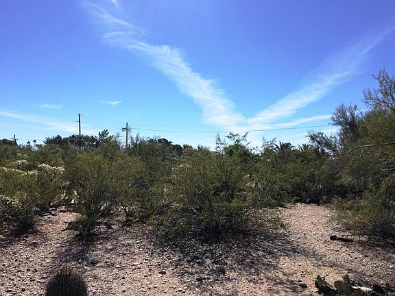 2nd image of 6618 N Casas Adobes Dr