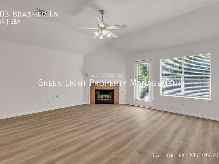 403 Brasher Ln — Photo 11