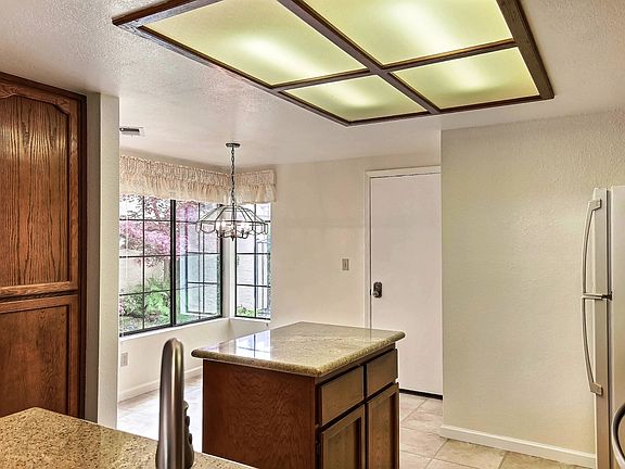 5th image of 3310 Lake Albano Cir