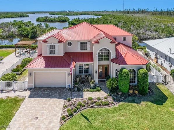 5067 Genesee Pkwy, Bokeelia, FL 33922