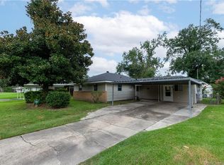 1400 Meadow Dr, Lake Charles, LA 70607