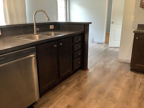 4th image of 3561 Millrace St SE #65