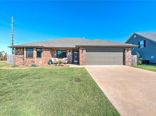 1 Greenridge Ln, Bentonville, AR 72712