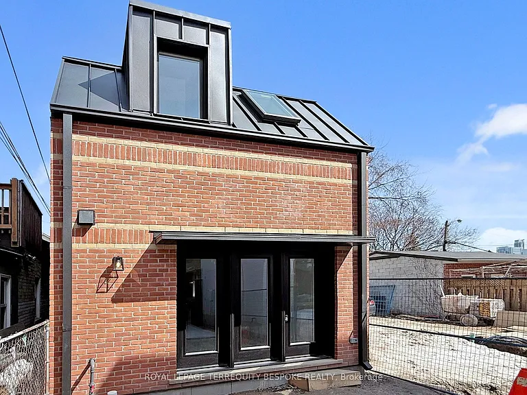 363 Euclid Ave #LANEWAY — Photo 35