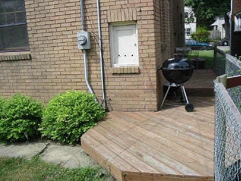2nd image of 4723 N Broadway St