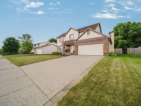 3rd image of 2445 Clover Blossom Ct