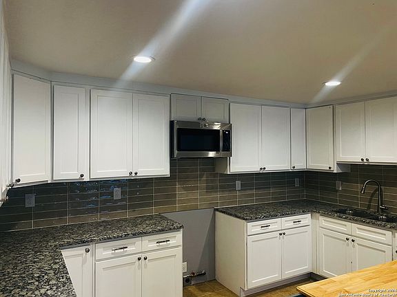 3rd image of 4031 S FLORES ST