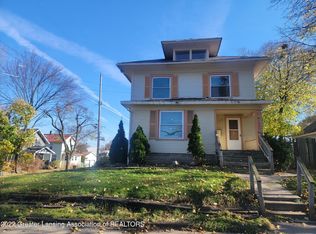 1803 Maplewood Ave, Lansing, MI 48910