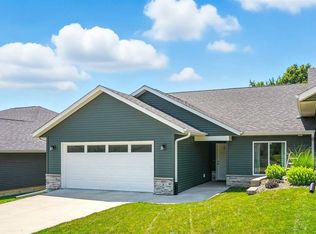 809A 12th St, Kalona, IA 52247